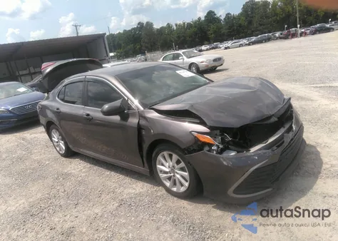 2021 Toyota Camry Le из США, поврежденный, VIN 4T1C11AK0MU589318